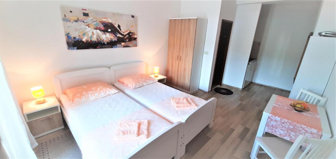 Apartments Villa Sirena ดูบรอฟนิก ภายนอก รูปภาพ