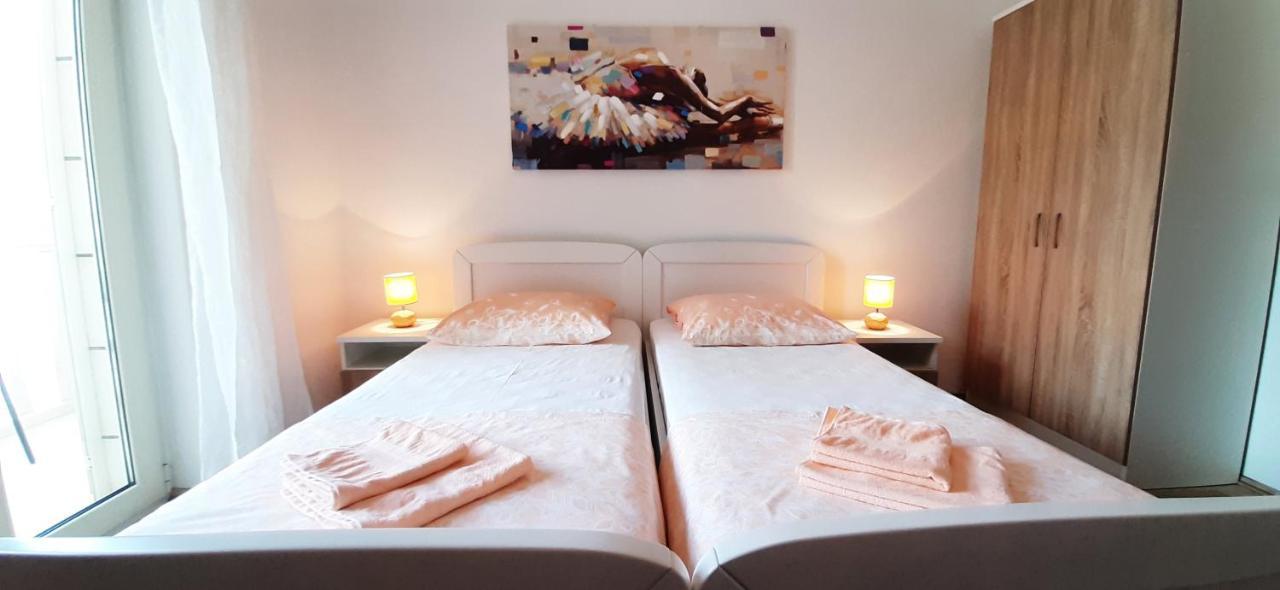Apartments Villa Sirena ดูบรอฟนิก ภายนอก รูปภาพ